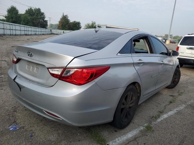Photo 3 from auction – 2011 HYUNDAI SONATA GLS with VIN 5NPEB4AC9BH007387