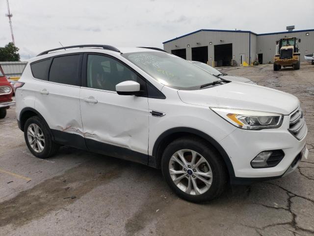 Photo 4 from auction – 2017 FORD ESCAPE SE with VIN 1FMCU0GD6HUB35798