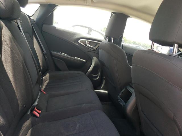 Photo 10 from auction – 2015 CHRYSLER 200 LIMITE with VIN 1C3CCCAB7FN681358