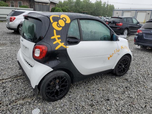 Photo 3 from auction – 2017 SMART FORTWO with VIN WMEFJ5DA4HK187929