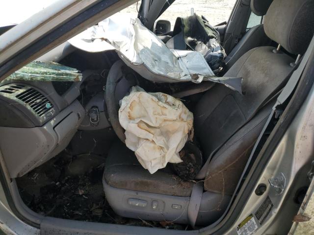 Photo 7 from auction – 2004 TOYOTA CAMRY LE with VIN 4T1BE32K54U885431