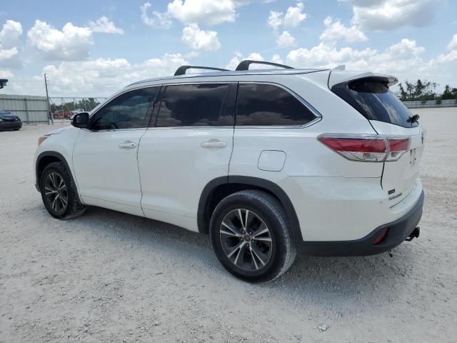 Photo 2 from auction – 2016 TOYOTA HIGHLANDER with VIN 5TDKKRFH4GS143626