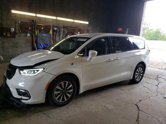 CHRYSLER PACIFICA H 2022 with VIN 2C4RC1L70NR134842 - Photo from auction
