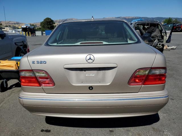 Photo 6 from auction – 2000 MERCEDES-BENZ E 320 with VIN WDBJF65J2YB074963