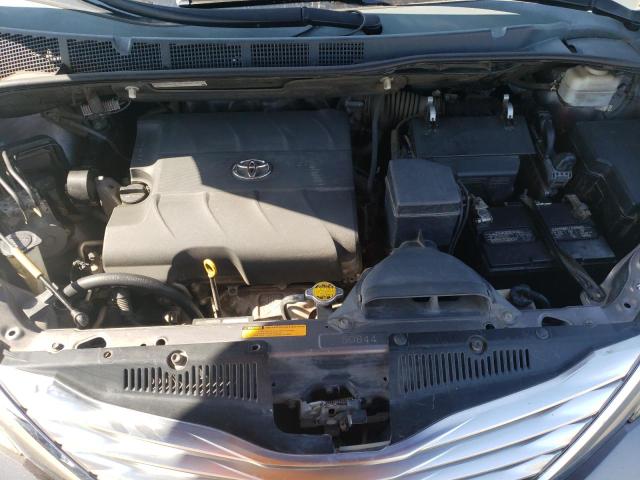 Photo 12 from auction – 2012 TOYOTA SIENNA XLE with VIN 5TDYK3DC4CS183181