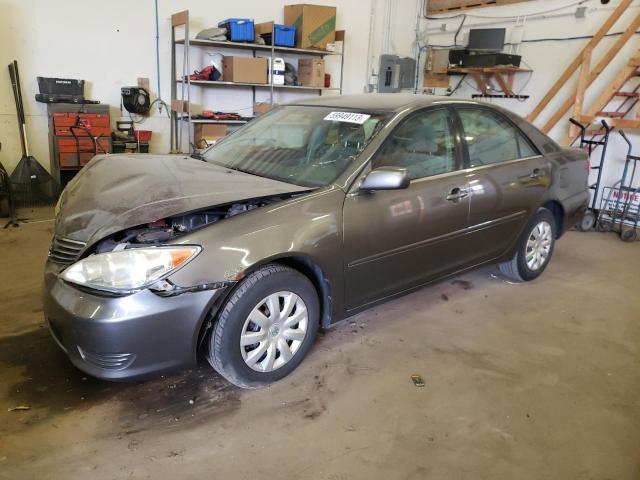 TOYOTA CAMRY LE 2005 with VIN 4T1BE32K05U572501 - Photo from auction