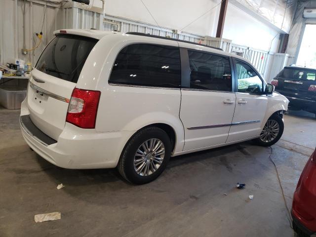 Photo 3 from auction – 2016 CHRYSLER TOWN & COU with VIN 2C4RC1CG3GR119013