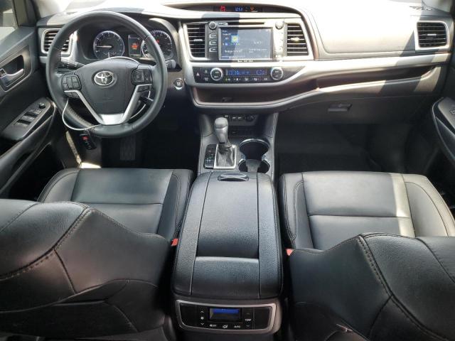 Photo 8 from auction – 2019 TOYOTA HIGHLANDER with VIN 5TDKZRFH4KS331308