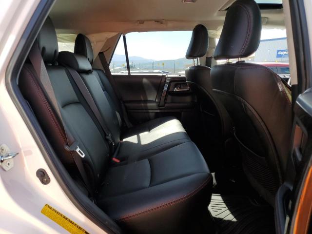Photo 10 from auction – 2018 TOYOTA 4RUNNER SR with VIN JTEBU5JR5J5523358
