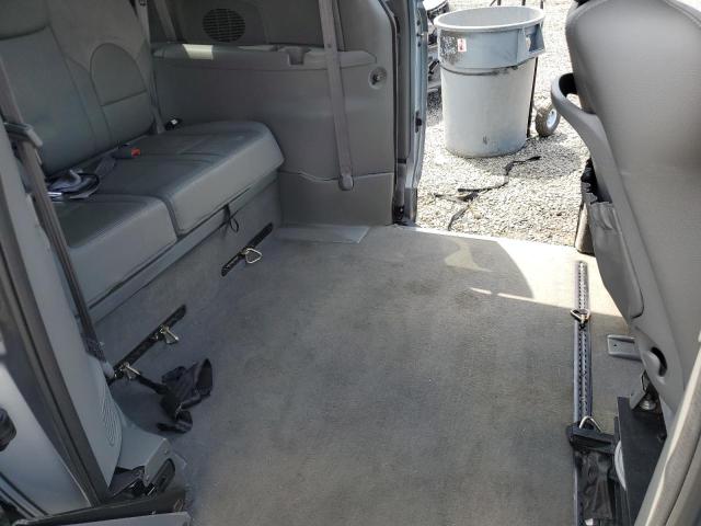 Photo 11 from auction – 2005 CHRYSLER TOWN & COU with VIN 2C4GP64L35R534690