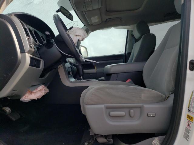 Photo 7 from auction – 2015 TOYOTA SEQUOIA SR with VIN 5TDZY5G18FS060531
