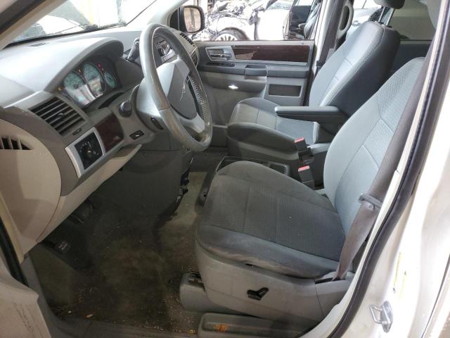 Photo 7 from auction – 2010 CHRYSLER TOWN & COU with VIN 2A4RR5D10AR236338