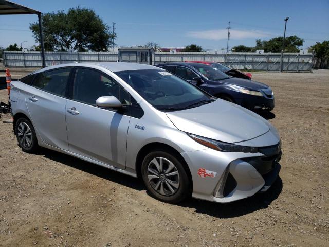 Photo 4 from auction – 2018 TOYOTA PRIUS PRIM with VIN JTDKARFP0J3076283