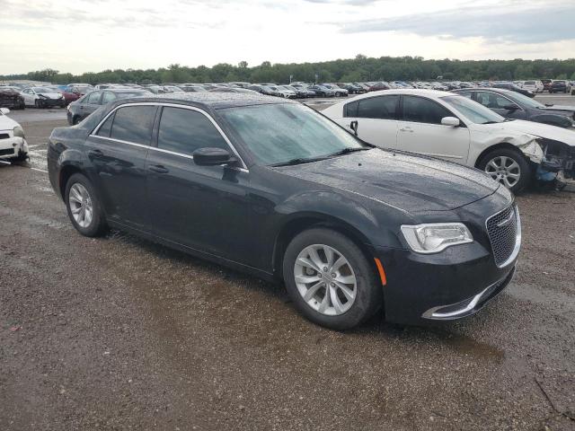 Photo 4 from auction – 2015 CHRYSLER 300 LIMITE with VIN 2C3CCAAG3FH832897