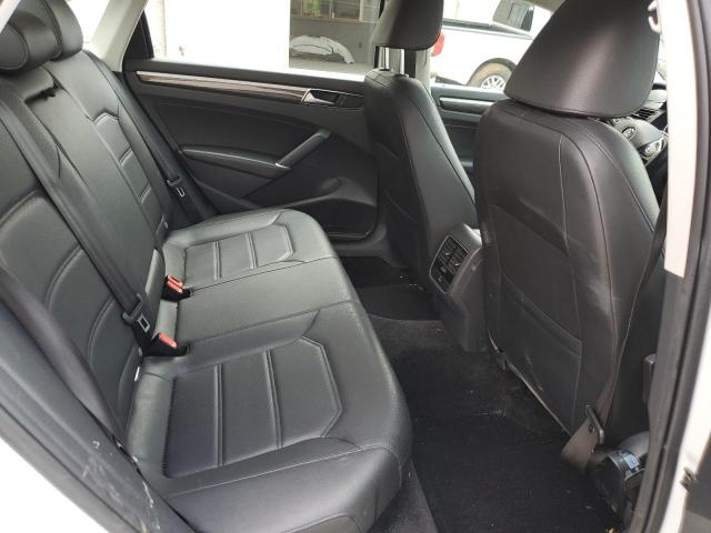 Photo 10 from auction – 2016 VOLKSWAGEN PASSAT SE with VIN 1VWBS7A36GC034602