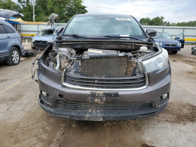 Photo 5 from auction – 2015 TOYOTA HIGHLANDER with VIN 5TDBKRFH8FS115844