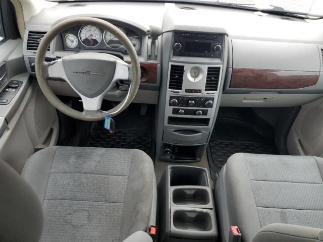 Photo 8 from auction – 2010 CHRYSLER TOWN & COU with VIN 2A4RR2D19AR428470