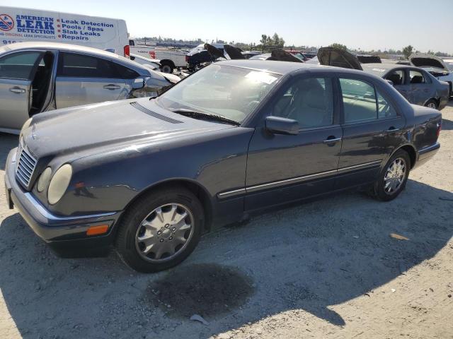 MERCEDES-BENZ E 320 1997 with VIN WDBJF55F9VA286735 - Photo from auction