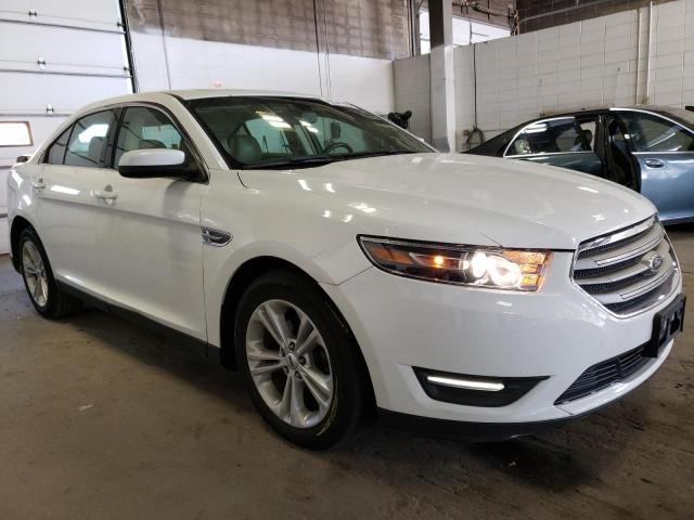 Zdjęcie 4 z aukcji – 2015 FORD TAURUS SEL z VIN 1FAHP2H80FG165377
