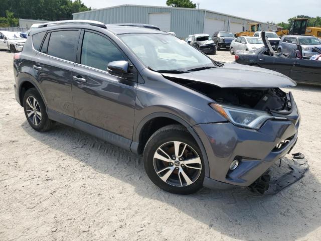 Photo 4 from auction – 2017 TOYOTA RAV4 XLE with VIN 2T3RFREV5HW667202