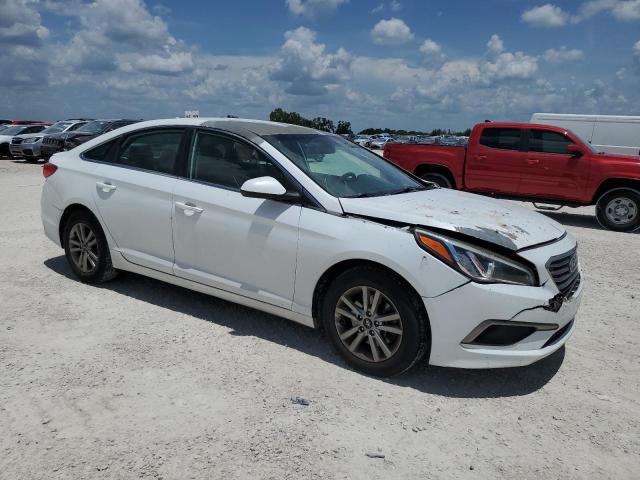 Photo 4 from auction – 2016 HYUNDAI SONATA SE with VIN 5NPE24AF0GH393683