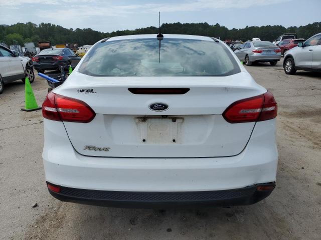 Photo 6 from auction – 2017 FORD FOCUS S with VIN 1FADP3E2XHL203812