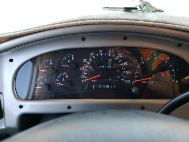 Photo 8 from auction – 2004 FLEETWOOD SOUTHWIND with VIN 1FCNF53S630A07392