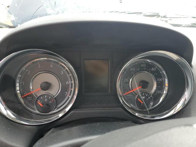 Photo 9 from auction – 2016 CHRYSLER TOWN & COU with VIN 2C4RC1BG8GR189494