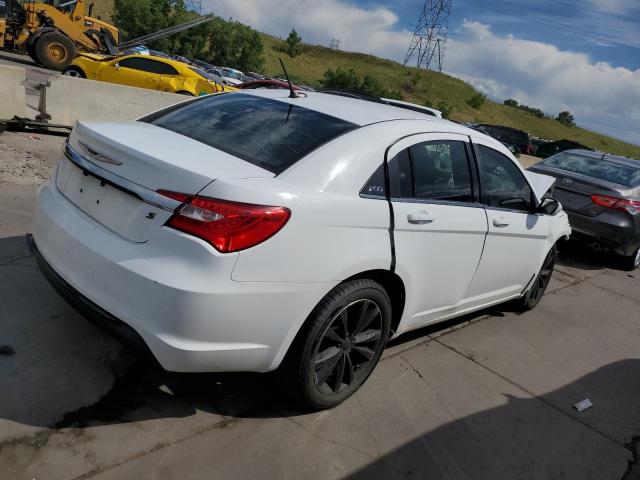 Photo 3 from auction – 2013 CHRYSLER 200 LIMITE with VIN 1C3CCBCG4DN522328