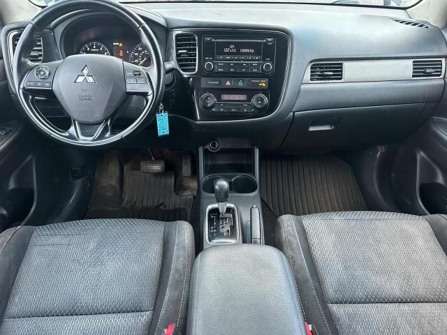 Photo 9 from auction – 2016 MITSUBISHI OUTLANDER with VIN JA4AZ3A36GZ031340