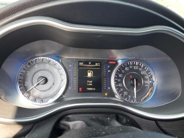 Foto 9 de la subasta – 2015 CHRYSLER 200 LIMITE con VIN 1C3CCCABXFN669513
