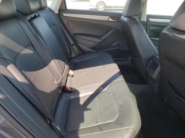 Photo 10 from auction – 2015 VOLKSWAGEN PASSAT S with VIN 1VWAT7A32FC043076