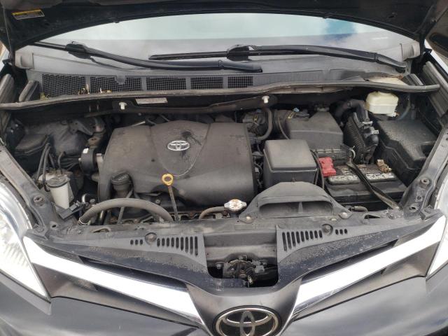 Photo 12 from auction – 2018 TOYOTA SIENNA LE with VIN 5TDKZ3DC7JS961178