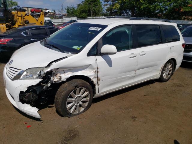 TOYOTA SIENNA LE 2015 with VIN 5TDJK3DC8FS127671 - Photo from auction
