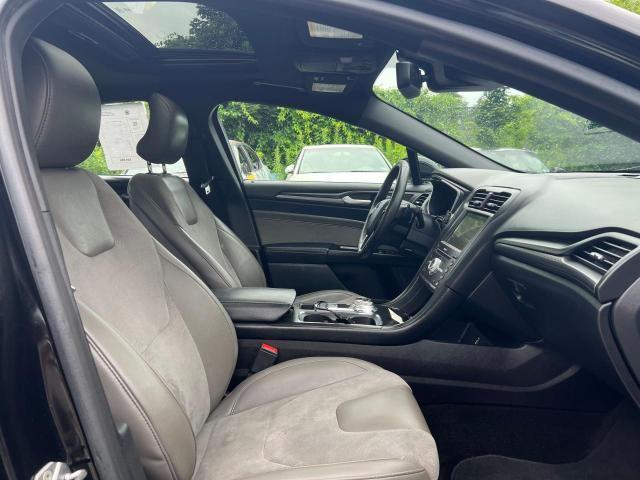 Photo 5 from auction – 2017 FORD FUSION SPO with VIN 3FA6P0VP2HR188565