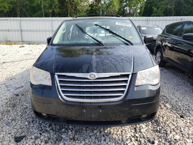 Photo 5 from auction – 2010 CHRYSLER TOWN & COU with VIN 2A4RR5D12AR217628