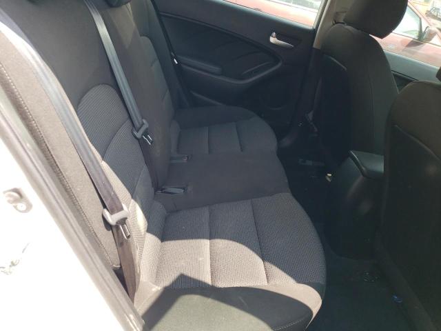 Photo 10 from auction – 2018 KIA FORTE LX with VIN 3KPFK4A78JE237464