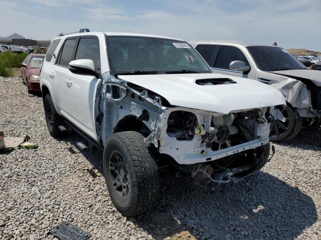 Photo 4 from auction – 2018 TOYOTA 4RUNNER SR with VIN JTEBU5JR7J5585912