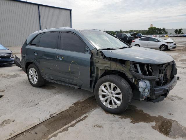 Photo 4 from auction – 2014 KIA SORENTO EX with VIN 5XYKU4A77EG433431