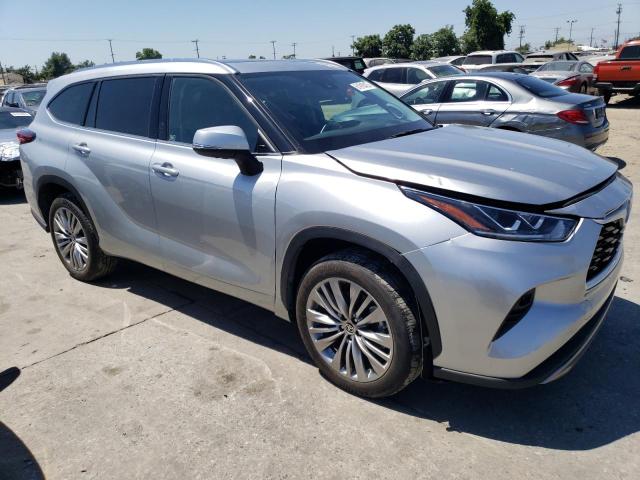 Photo 4 from auction – 2022 TOYOTA HIGHLANDER with VIN 5TDFARAH7NS015521
