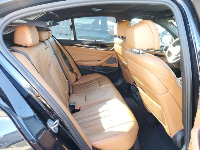 Photo 9 from auction – 2018 BMW 540 I with VIN WBAJE5C5XJWA94378