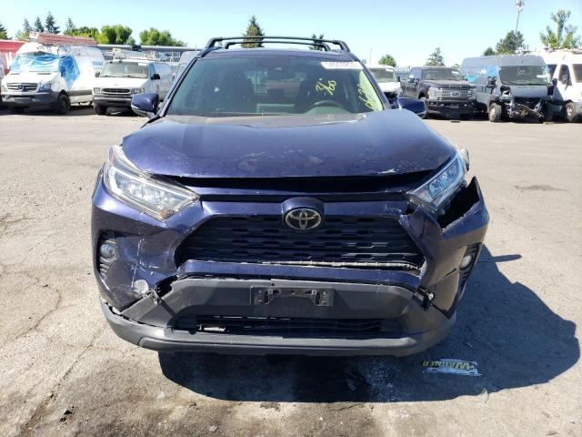 Photo 5 from auction – 2020 TOYOTA RAV4 XLE with VIN JTMP1RFV1LJ026124