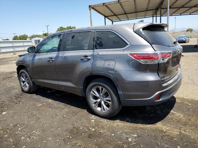 Photo 2 from auction – 2014 TOYOTA HIGHLANDER with VIN 5TDZKRFH4ES033218