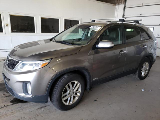 KIA SORENTO LX 2015 with VIN 5XYKTCA69FG653496 - Photo from auction
