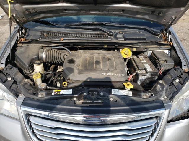 Photo 12 from auction – 2016 CHRYSLER TOWN & COU with VIN 2C4RC1BG6GR296205