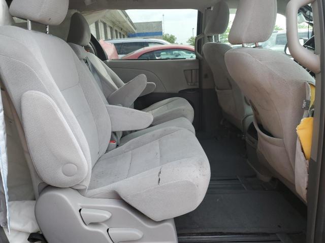Photo 11 from auction – 2015 TOYOTA SIENNA LE with VIN 5TDKK3DC0FS648470