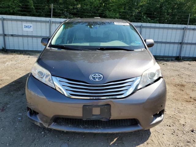 Photo 5 from auction – 2012 TOYOTA SIENNA XLE with VIN 5TDDK3DCXCS043571