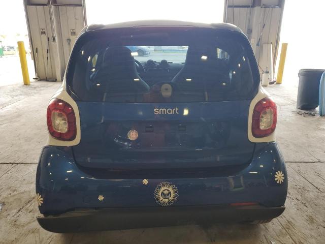 Photo 6 from auction – 2016 SMART FORTWO with VIN WMEFJ5DA4GK049936