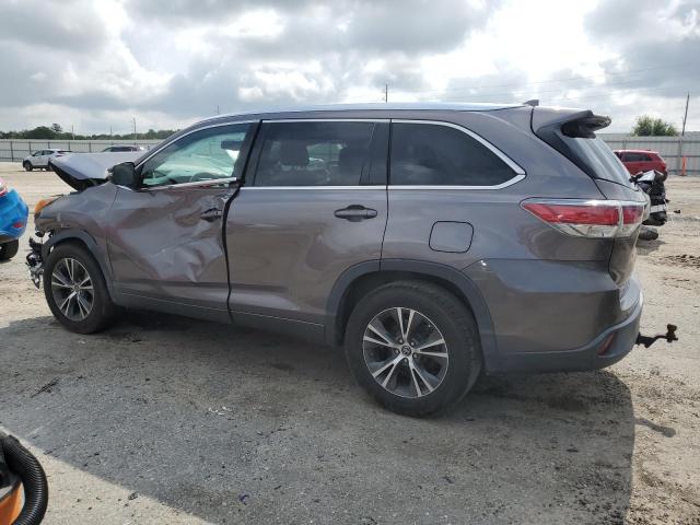Photo 2 from auction – 2016 TOYOTA HIGHLANDER with VIN 5TDKKRFHXGS174380