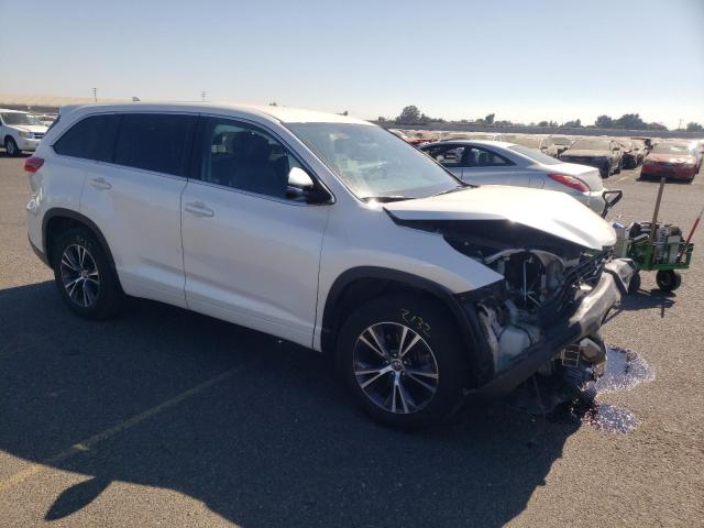 Photo 4 from auction – 2018 TOYOTA HIGHLANDER with VIN 5TDZZRFH4JS288618